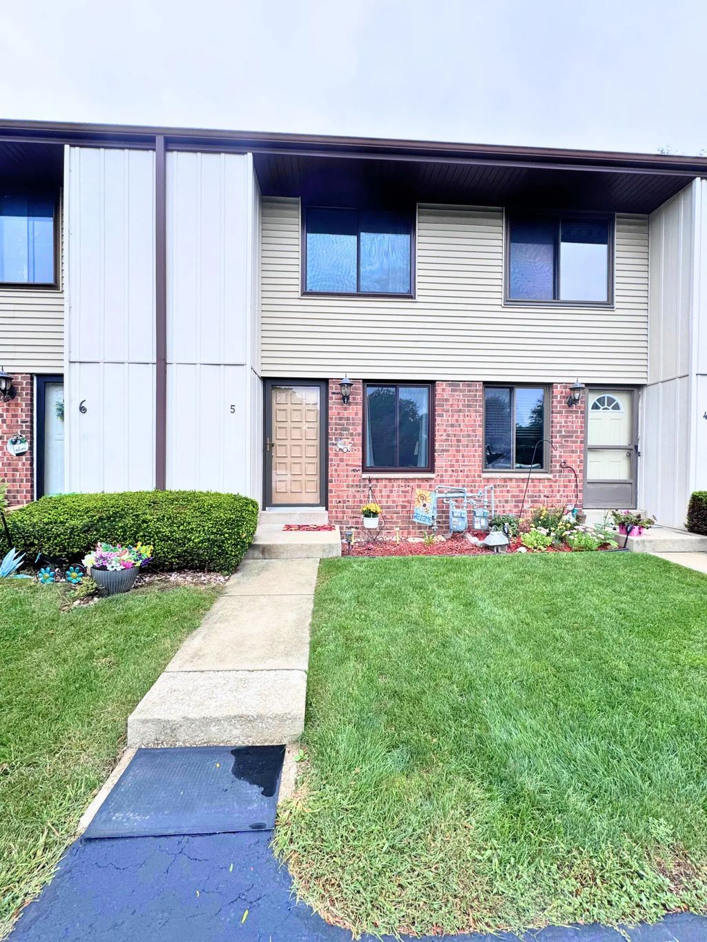 1415 Oakes Rd 5, Mount Pleasant