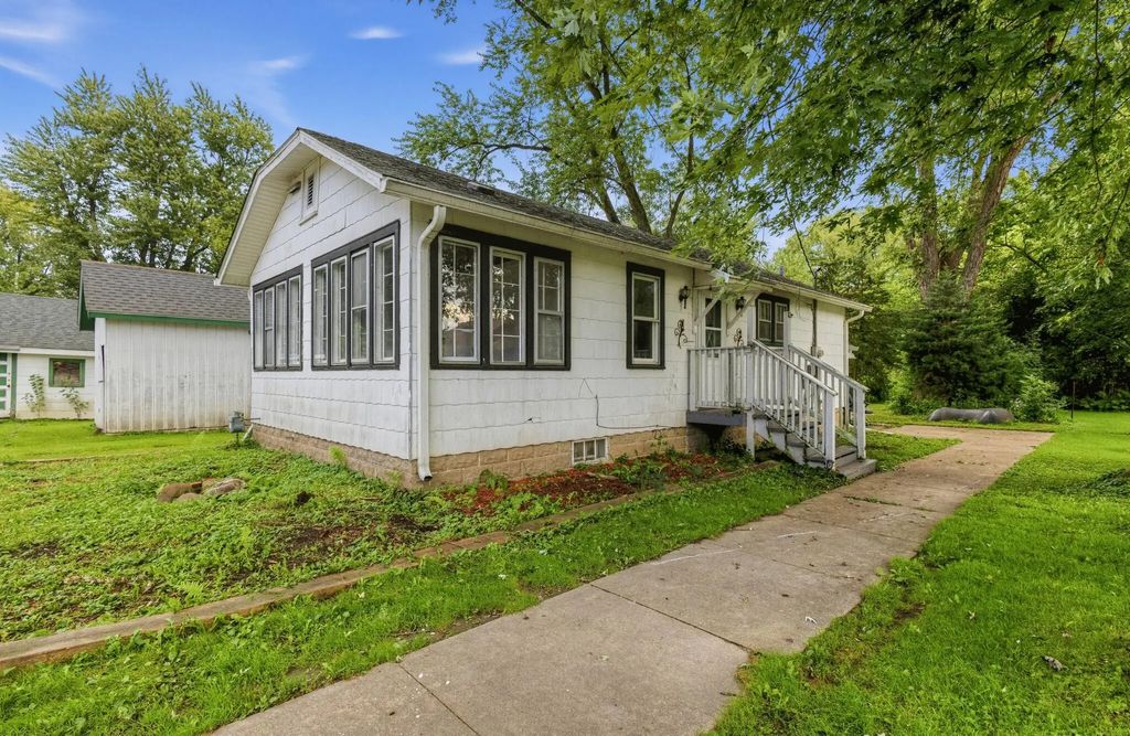 30521 79th Pl, Salem Lakes