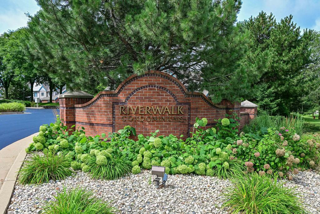 3145 S Toldt Pkwy, West Allis