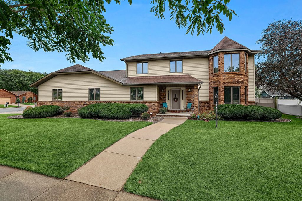 1942 Grand View Blvd, Onalaska
