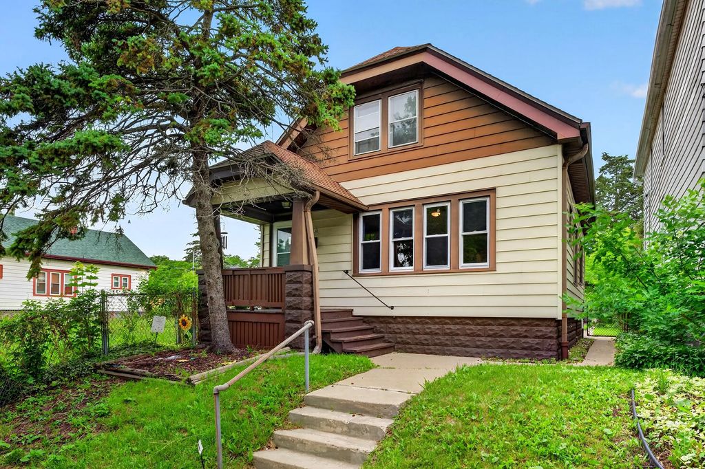 3614 N 25th St, Milwaukee