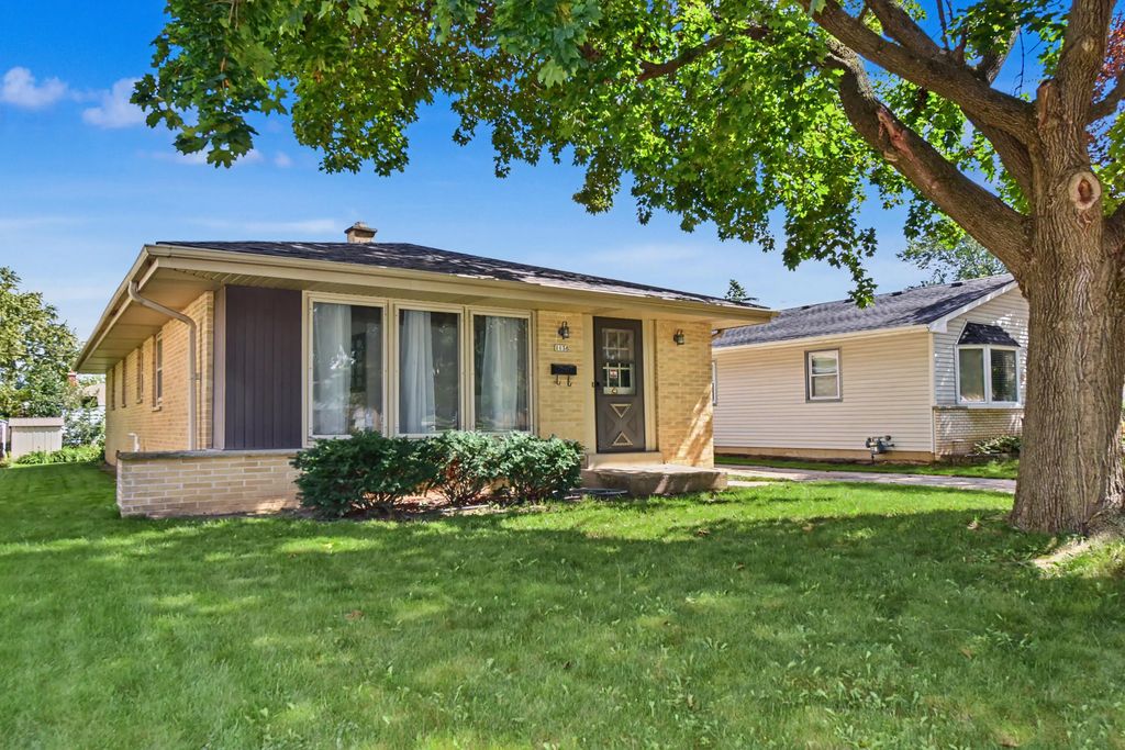 1138 S 120th St, West Allis