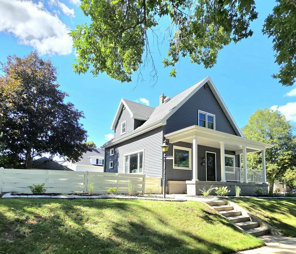 329 Church St, Kohler
