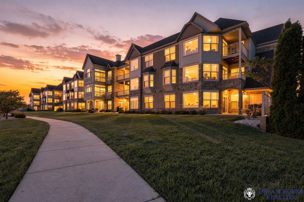 6955 S Riverwood Blvd N-b03, Franklin