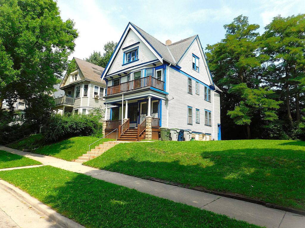 2444 N Palmer St 2446, Milwaukee