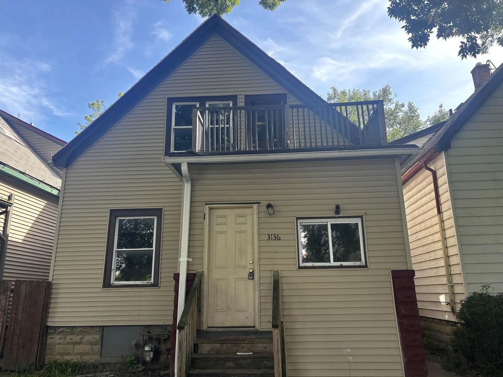 3136 N 34th St, Milwaukee