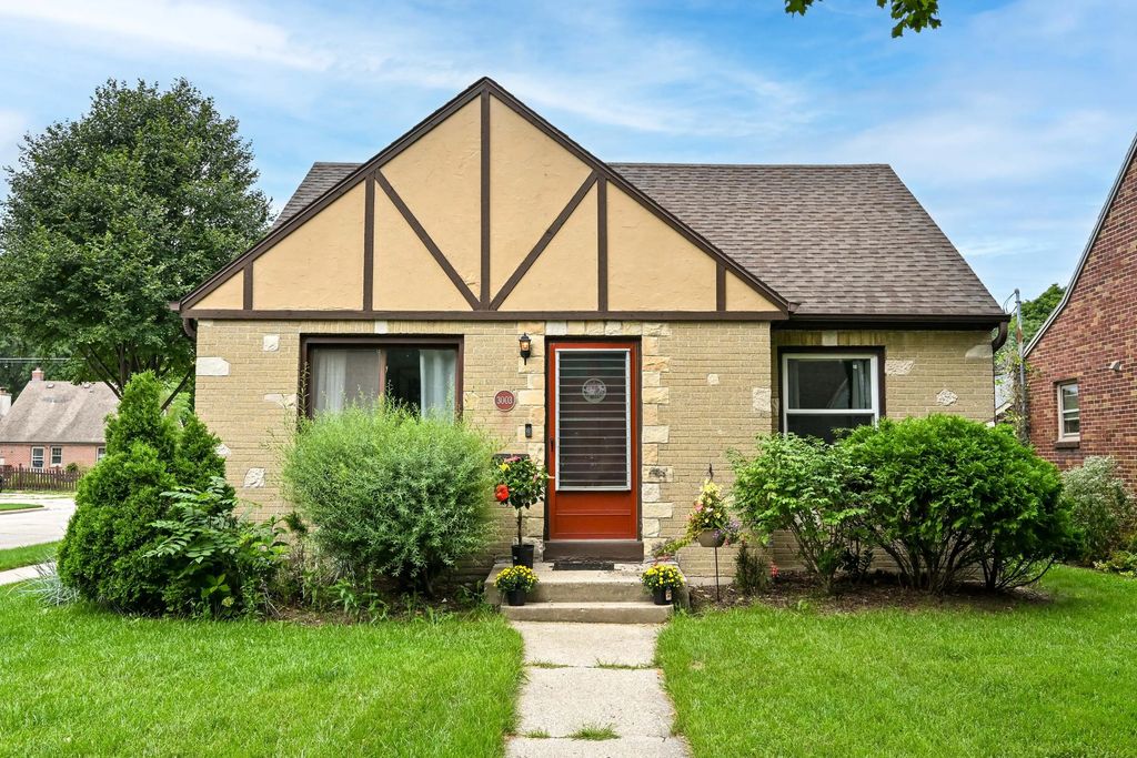 3003 N 78th St, Milwaukee