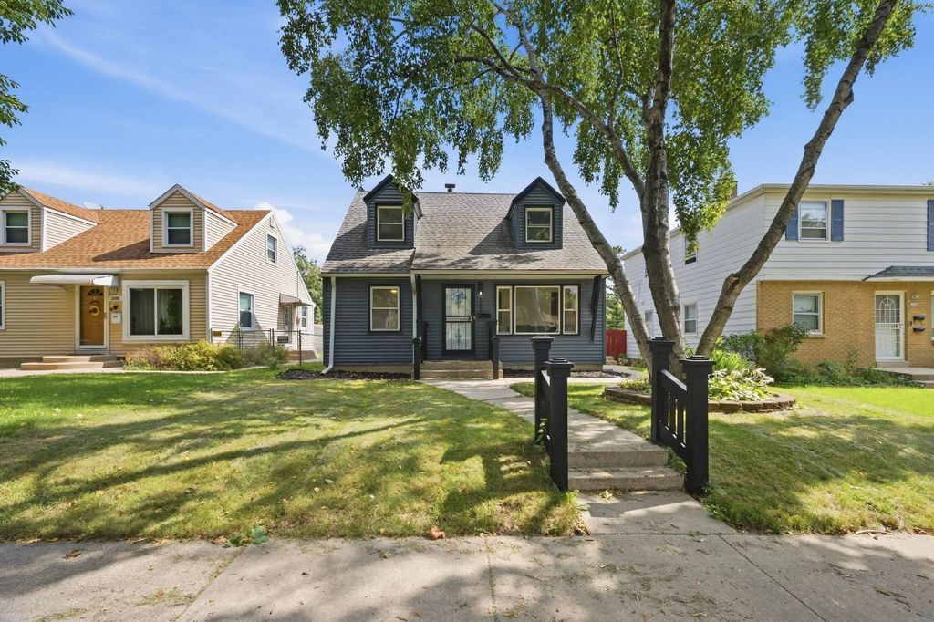 3536 N 62nd St, Milwaukee