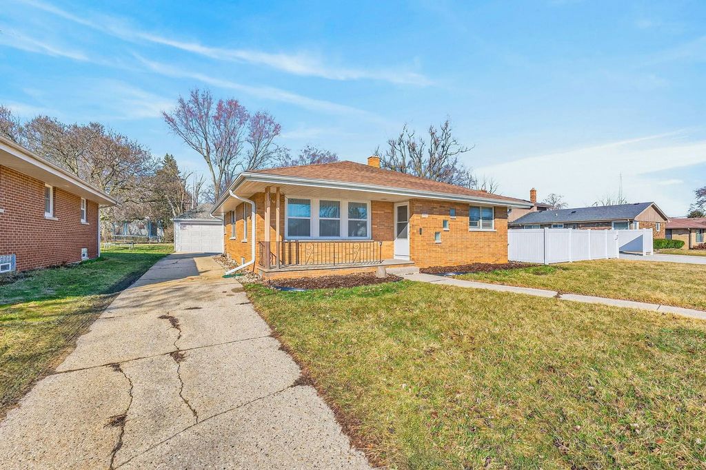 5402 39th Ave, Kenosha