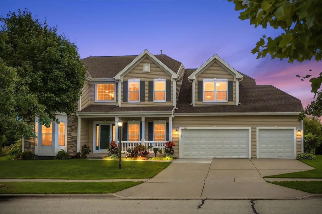 2247 Willow Pond Way, Port Washington