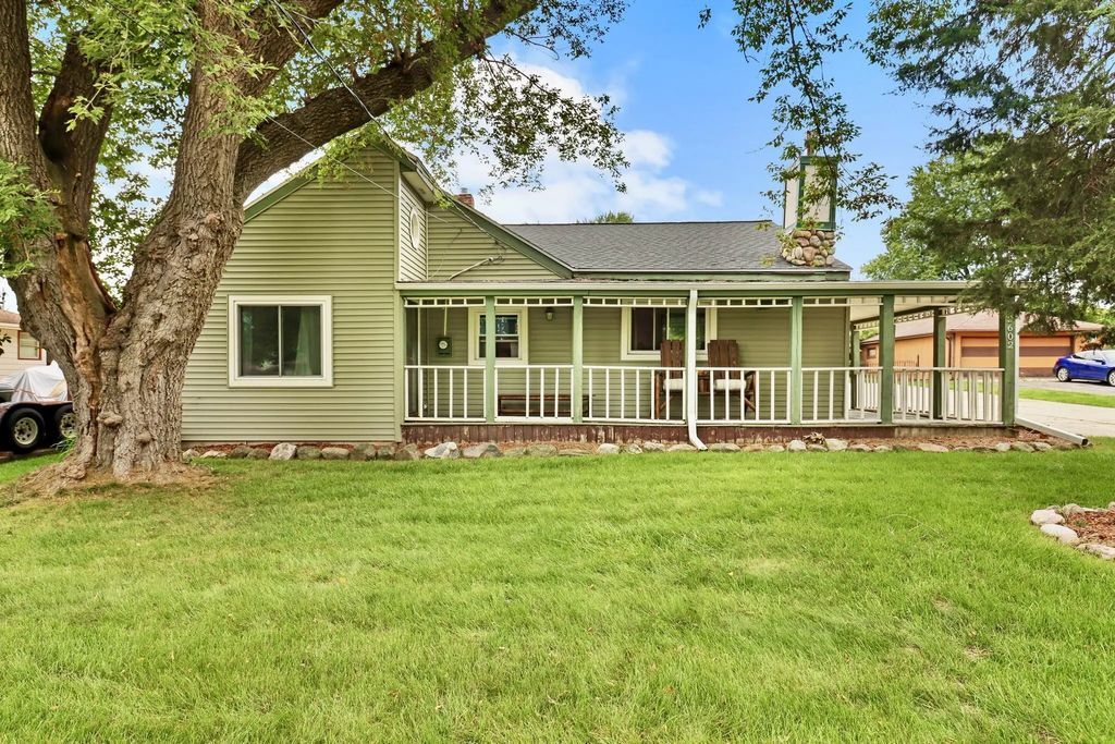 2602 W Mangold Ave, Milwaukee
