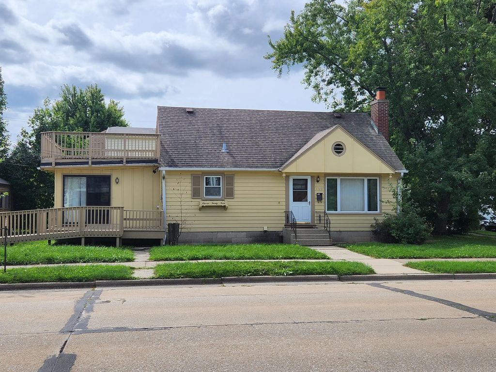 1123 Melvin Ave, Racine