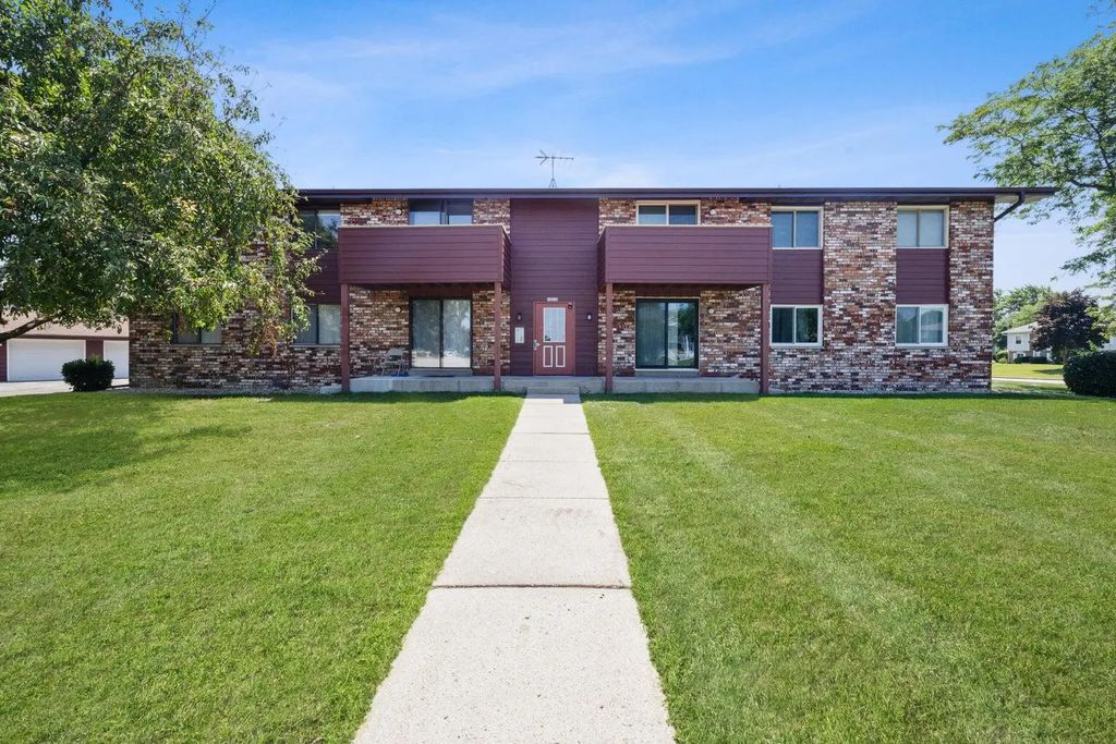 10345 W Whitnall Edge Dr 201, Franklin