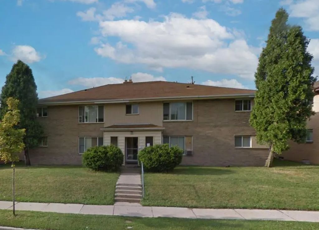 7711 W Hampton Ave 5, Milwaukee