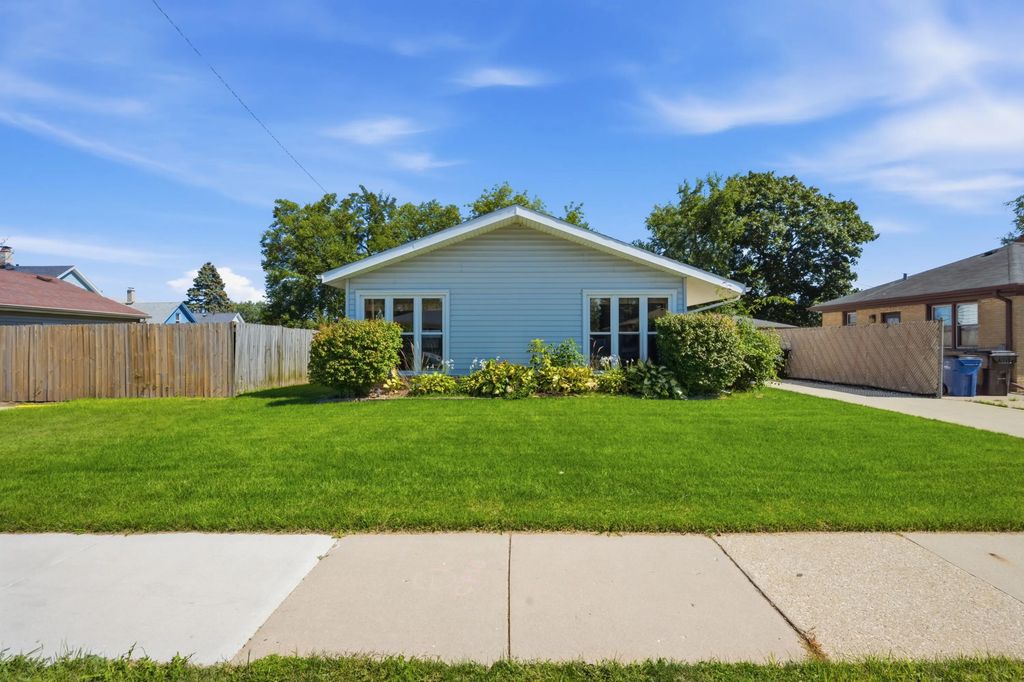 1315 Owen St, Racine