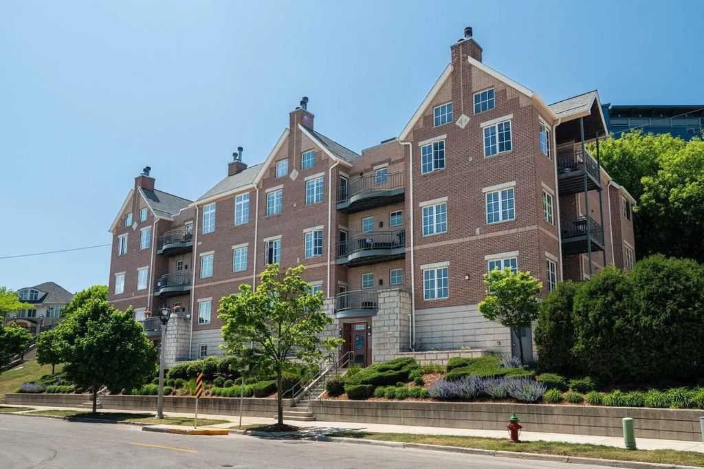 1809 N Commerce St 302, Milwaukee