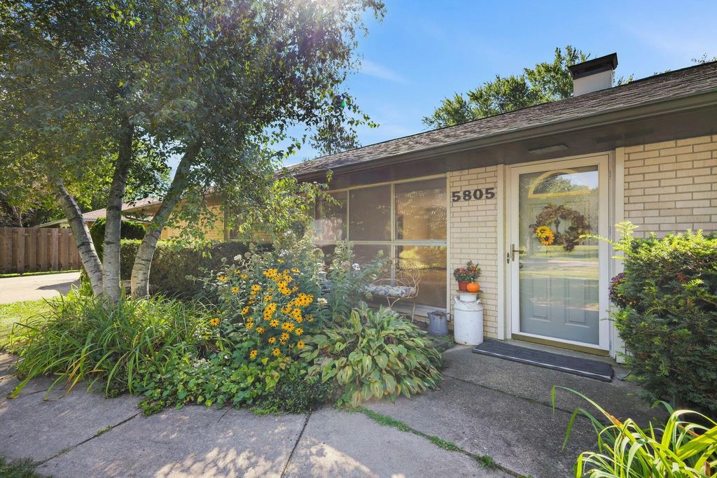 5805 Yorkshire Rd, Madison