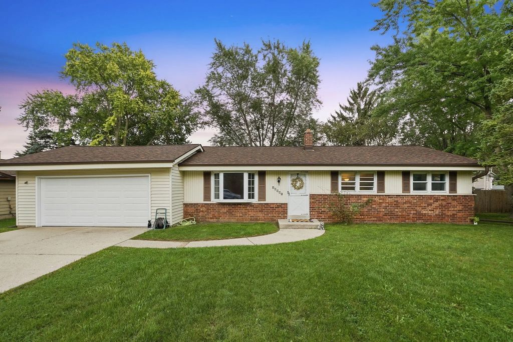 10931 W Kaul Ave, Milwaukee