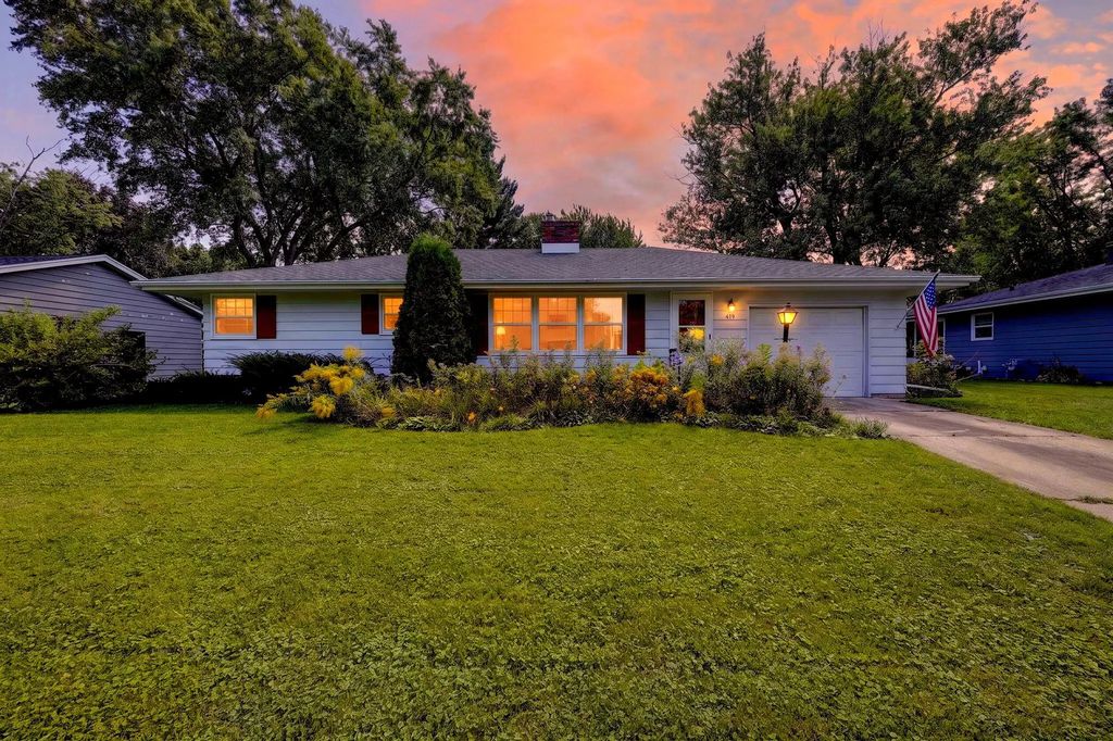 419 W Elm St, Sun Prairie