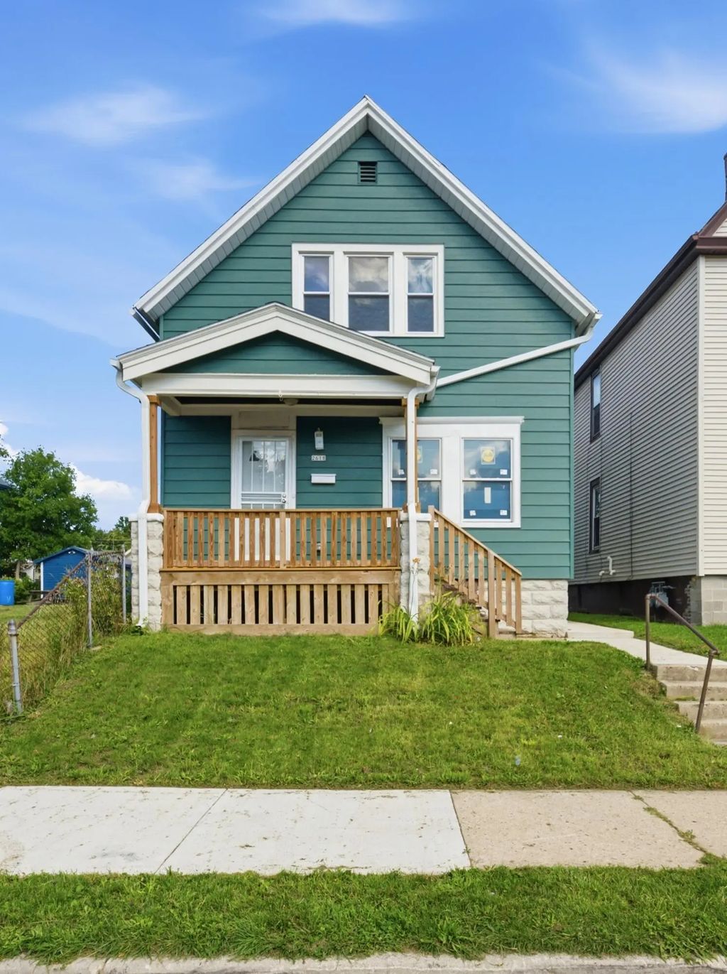 2618 N 24th Pl, Milwaukee