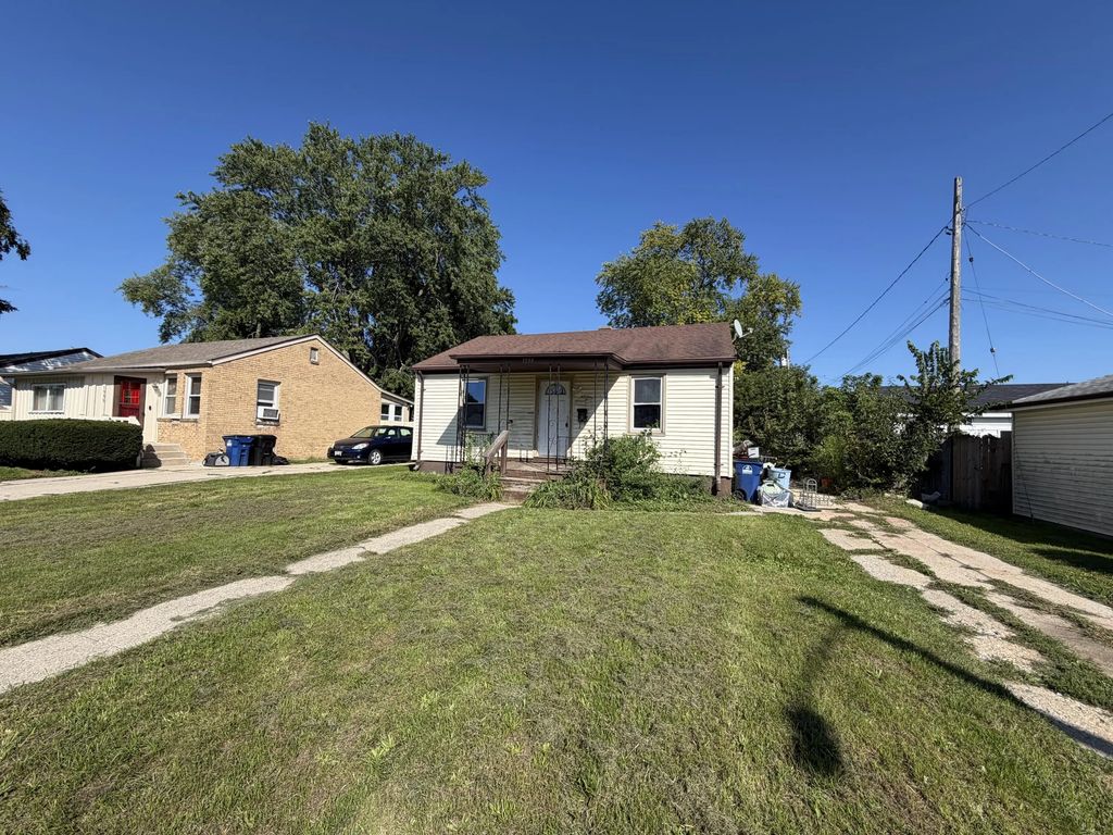 1939 Cleveland Ave, Racine