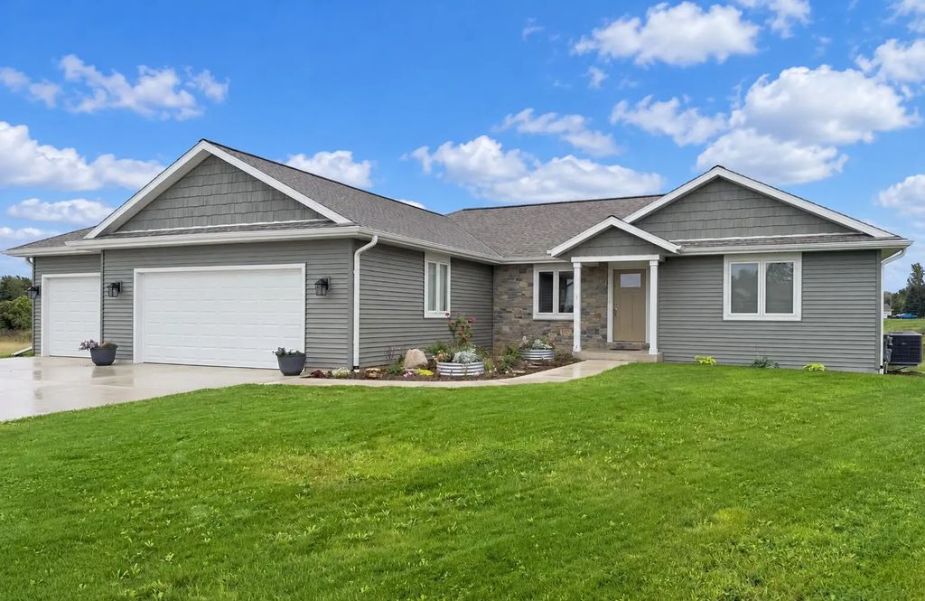 4801 Lincoln Way, Sheboygan
