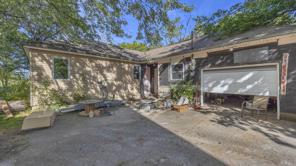 W1696 County Road Mm -, Mosel