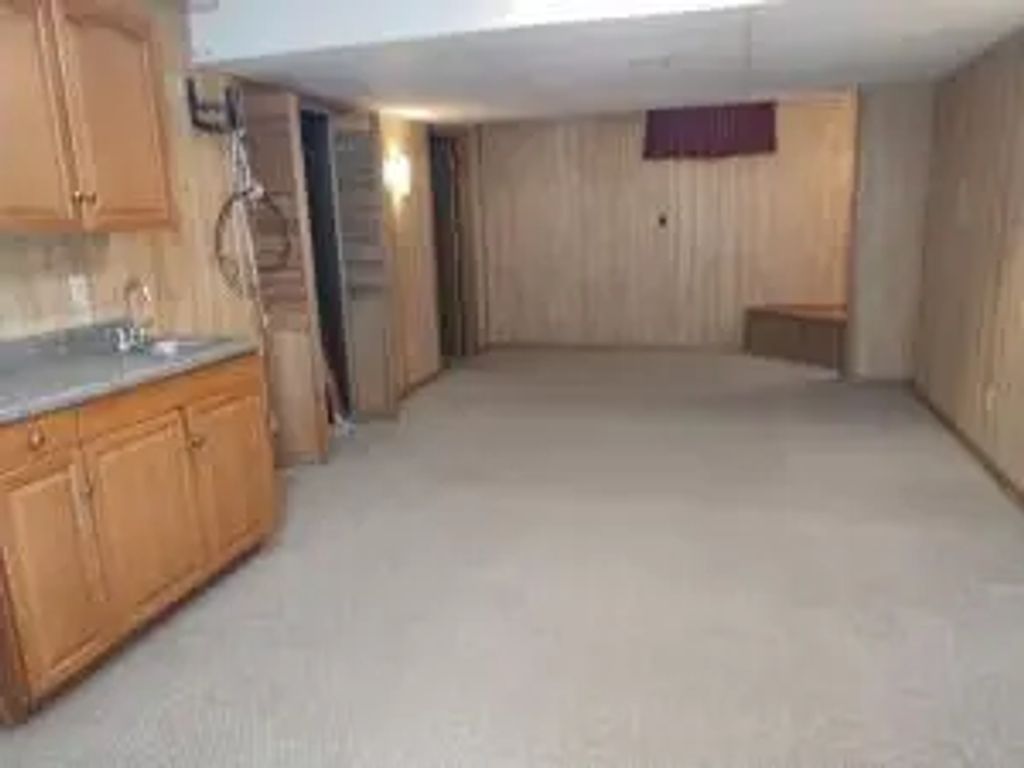 2024 Grove Ave, Racine
