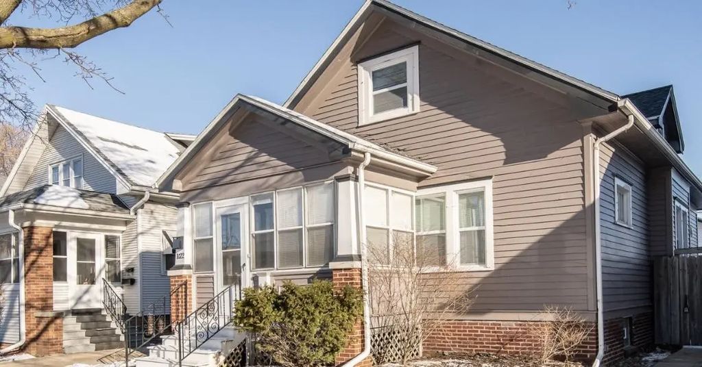 1022 Goold St, Racine