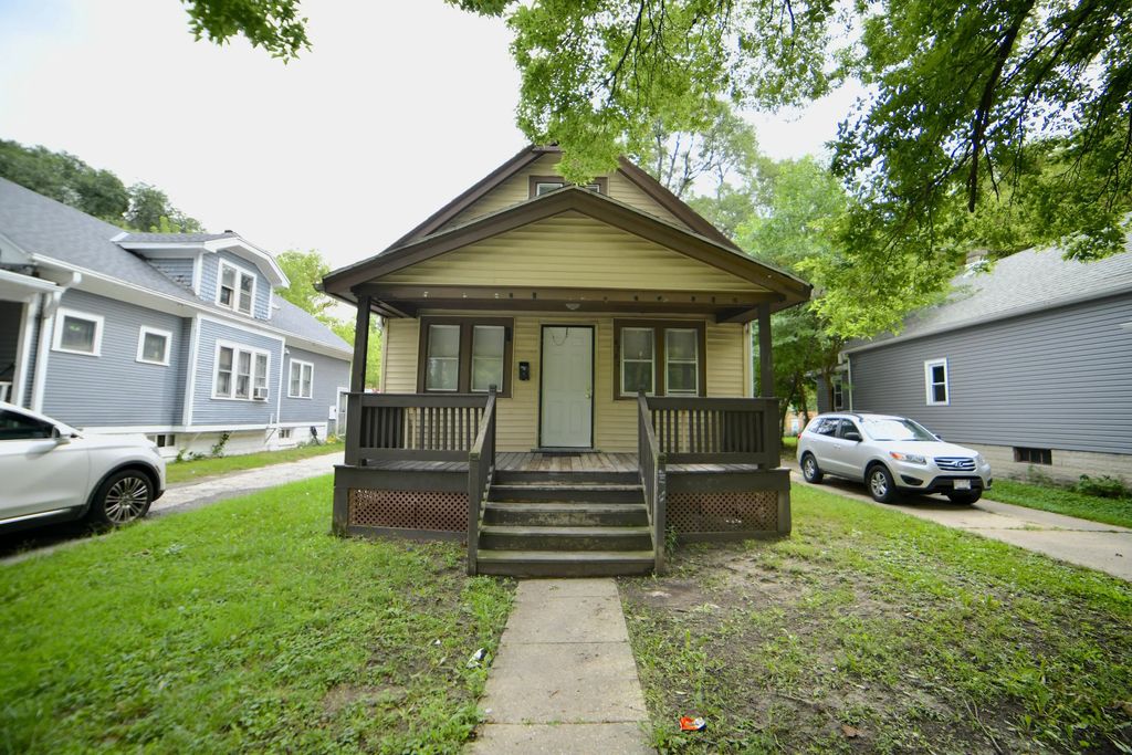 4702 N 49th St, Milwaukee