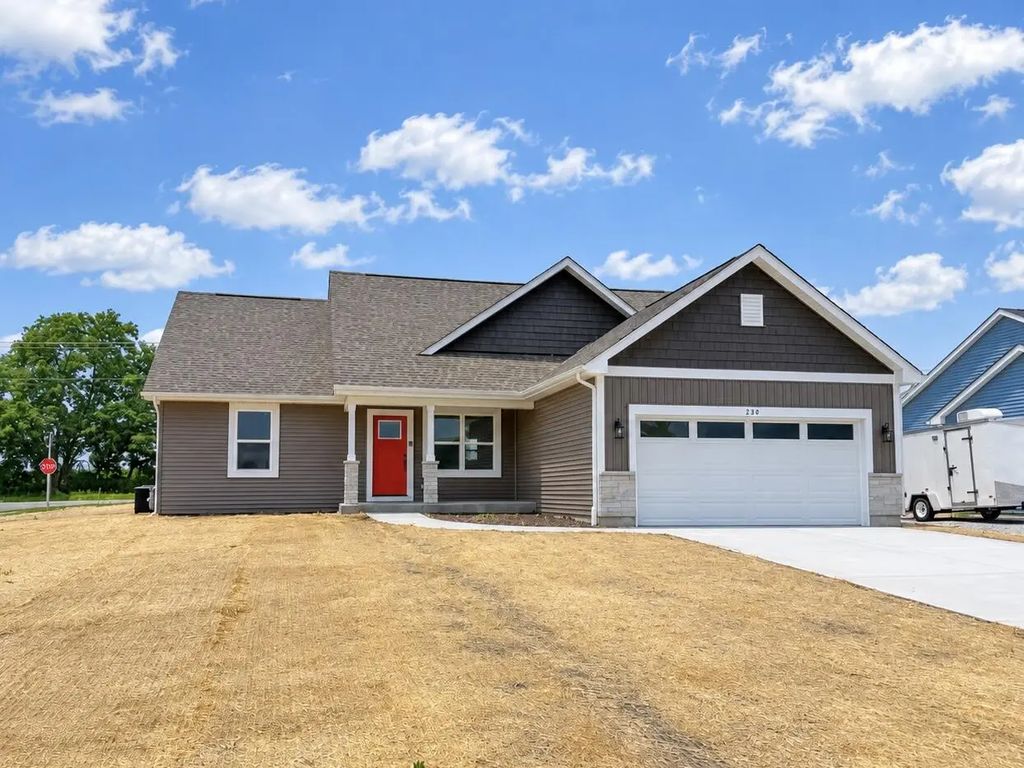 538 Arbor Ridge Dr, Delavan