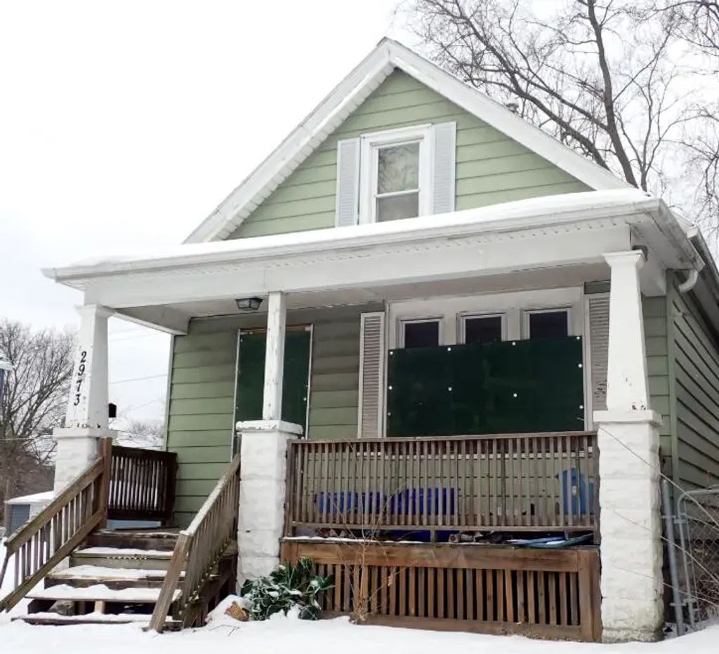2973 N 18th St, Milwaukee