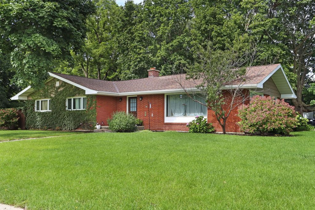 230 Devils Ln, Walworth