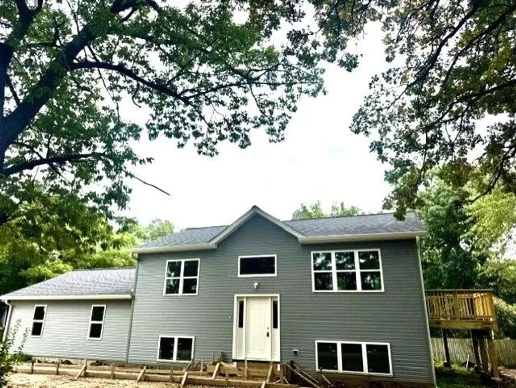 12507 240th Ave, Salem Lakes