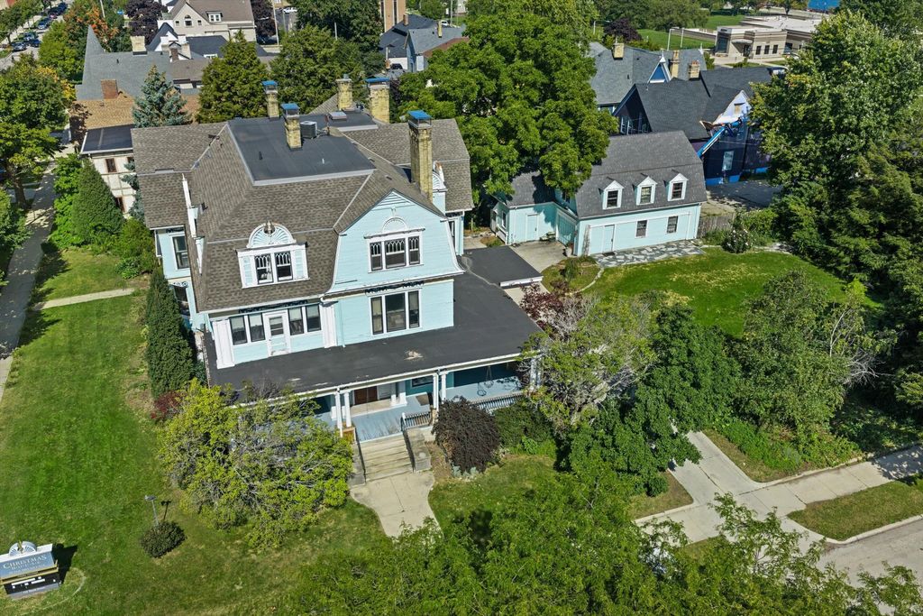 116 10th St, Racine