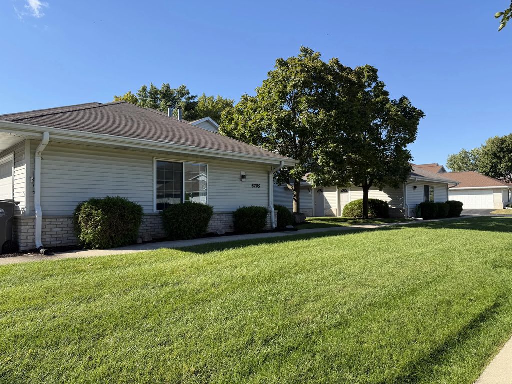 6205 S Creekside Dr 3, Cudahy