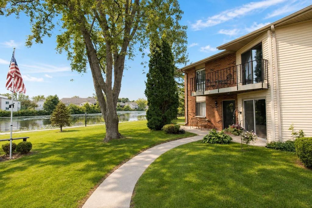 N114w16951 Armada Dr 3, Germantown