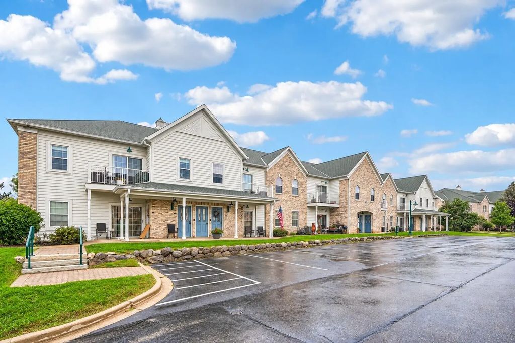 2732 Northview Rd 94, Waukesha