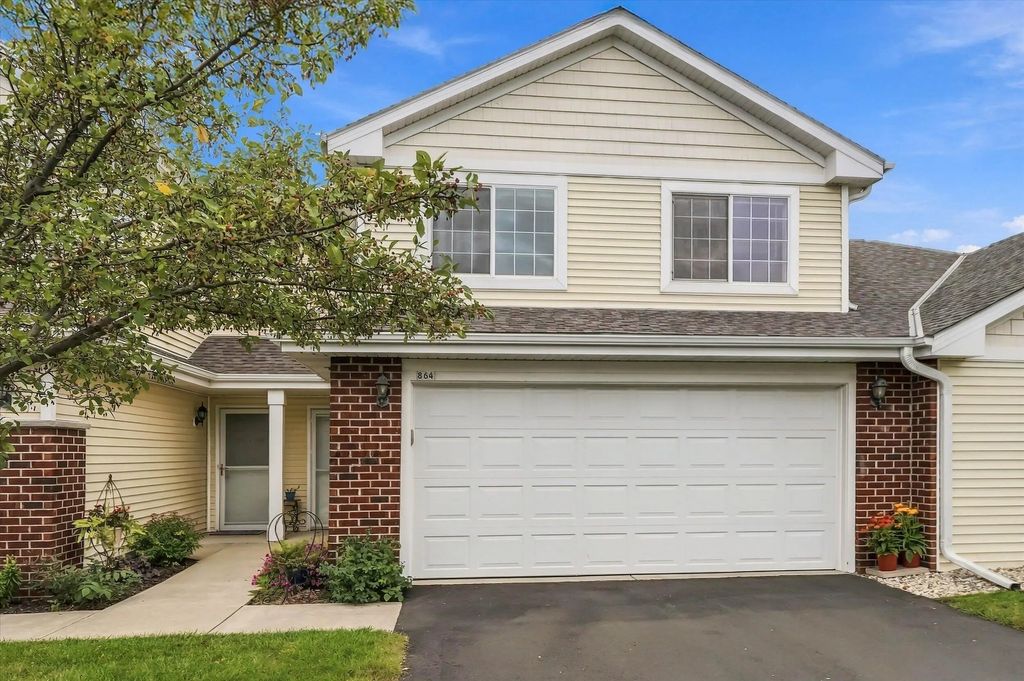 864 Ashley Ave, Port Washington