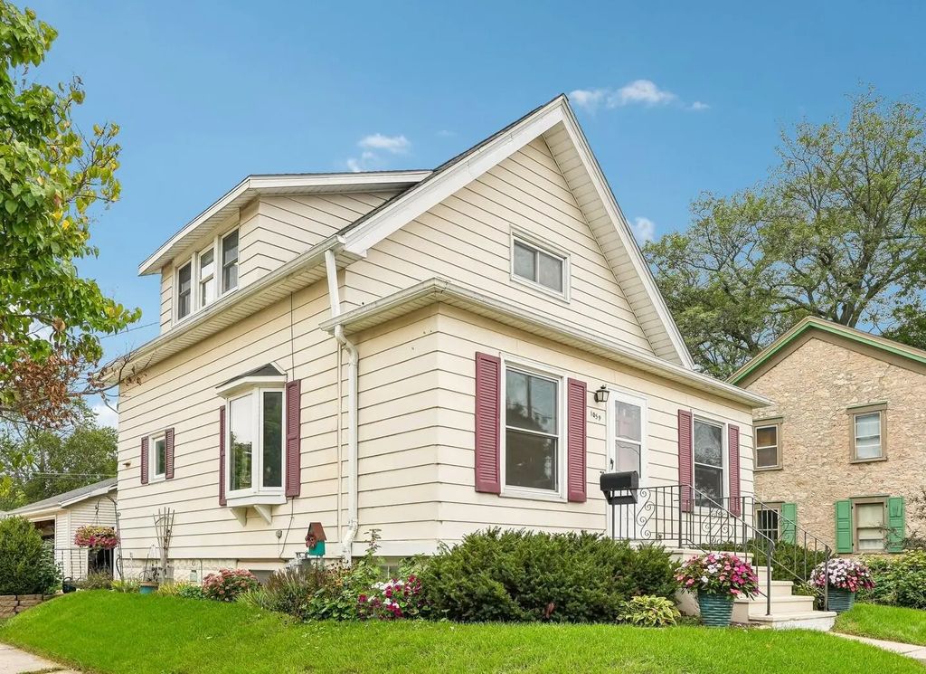 1059 9th Ave, Grafton