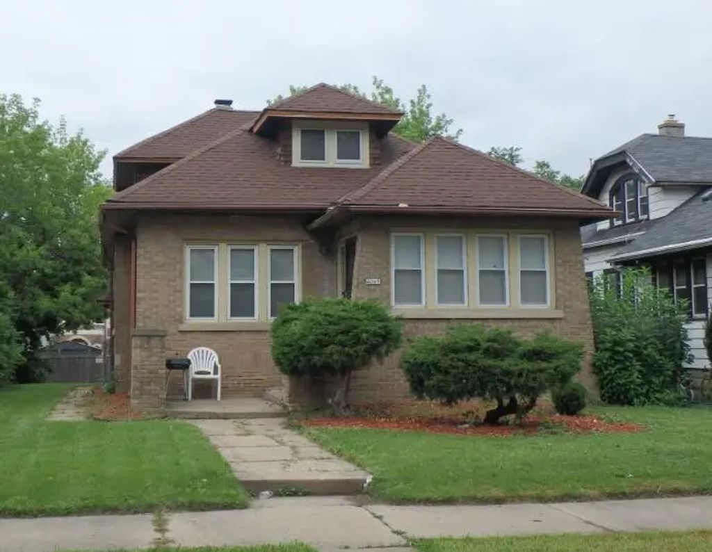 4069 N 24th Pl, Milwaukee