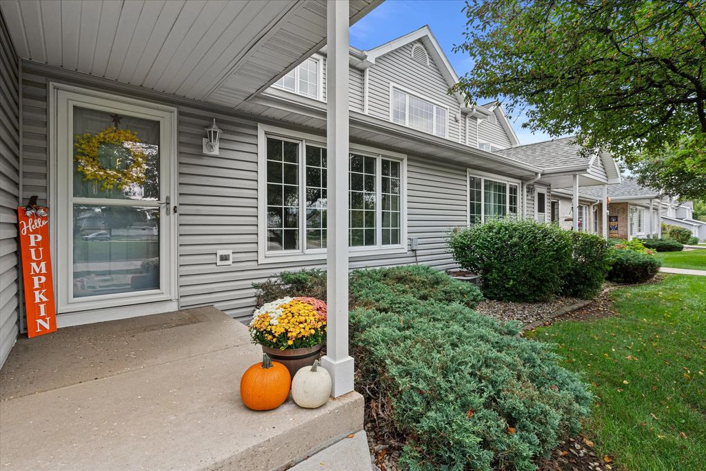 10210 W Whitnall Edge Cir F, Franklin