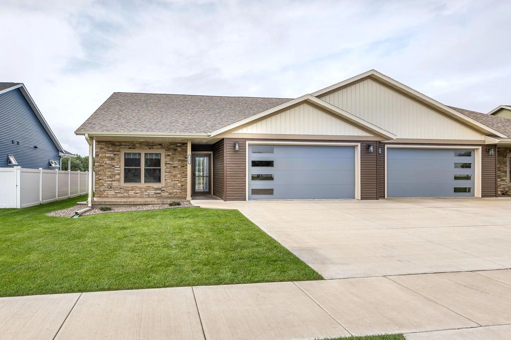 3144 Norse Dr, Holmen