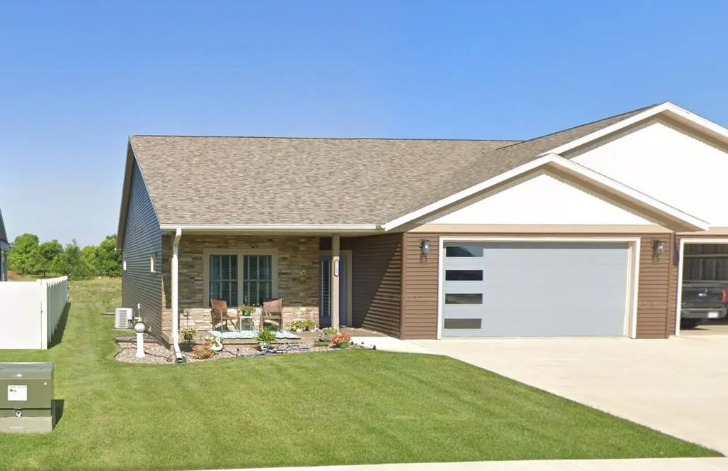 3144 Norse Dr, Holmen