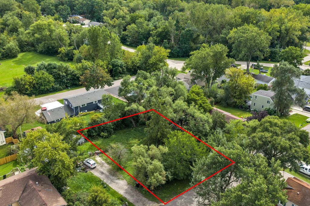 6021 240th Ave, Paddock Lake