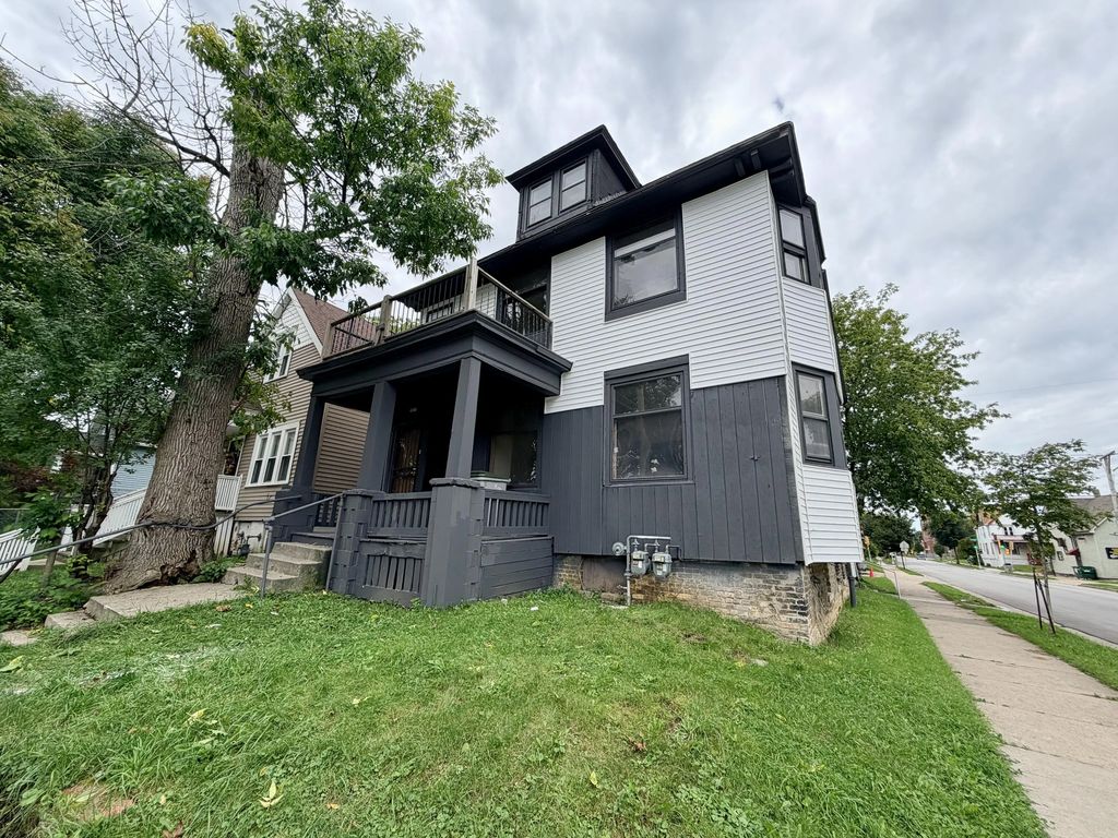 2877 N 23rd St 2879, Milwaukee