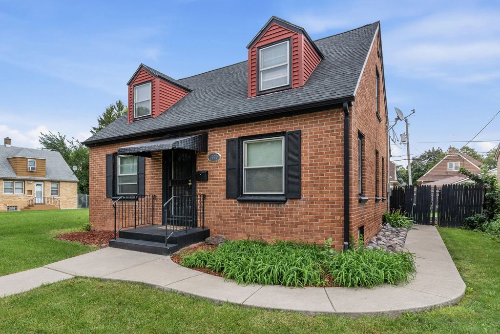 4530 N 42nd St, Milwaukee