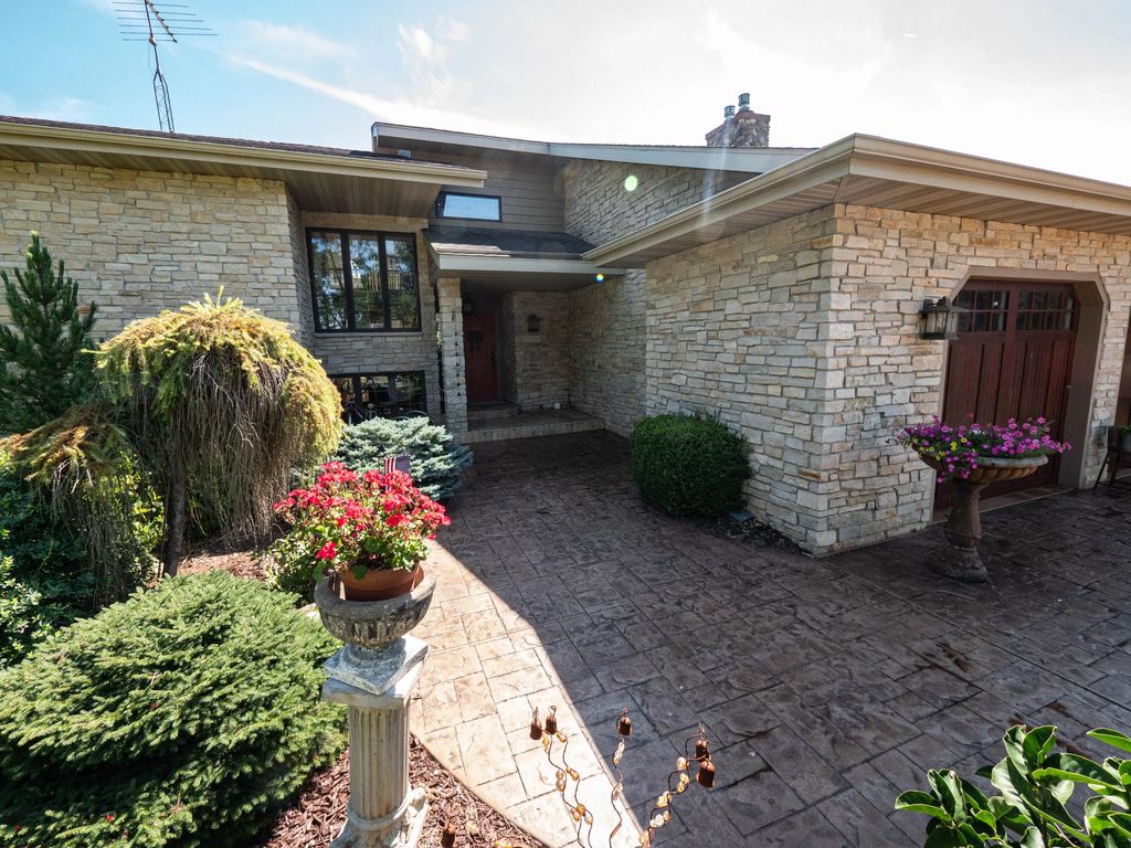 5319 69th Dr, Yorkville