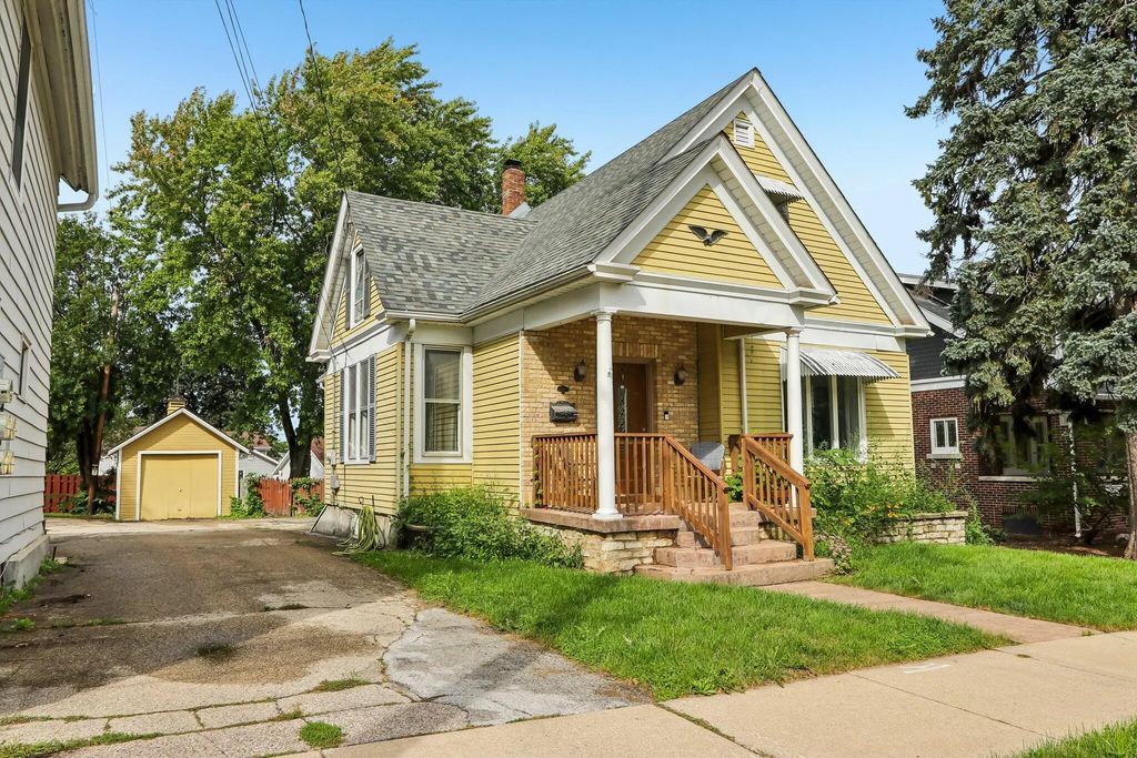 200 W State St, Burlington