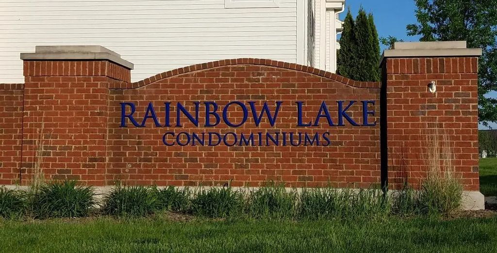 2030 Rainbow Lake Ln 316, West Bend